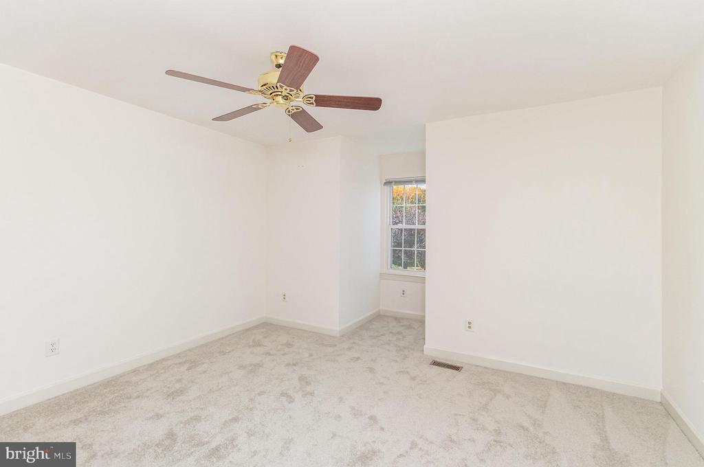 16033 Kings Mountain Rd