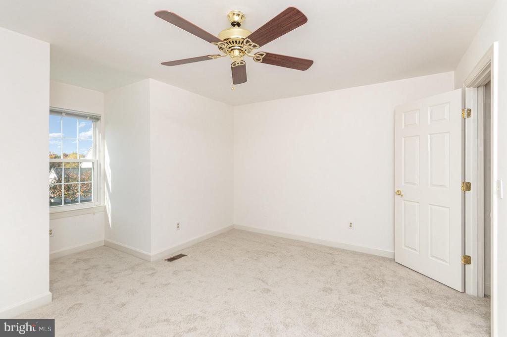 16033 Kings Mountain Rd