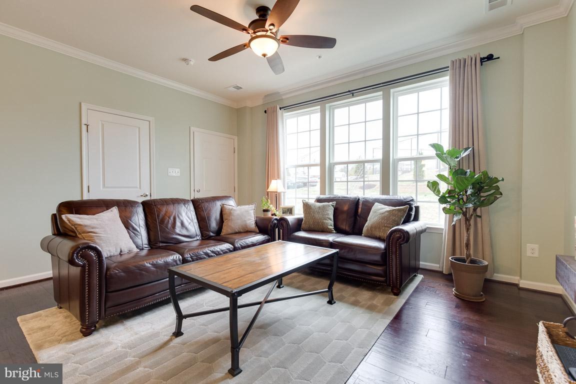 7586 BRUNSON CIR