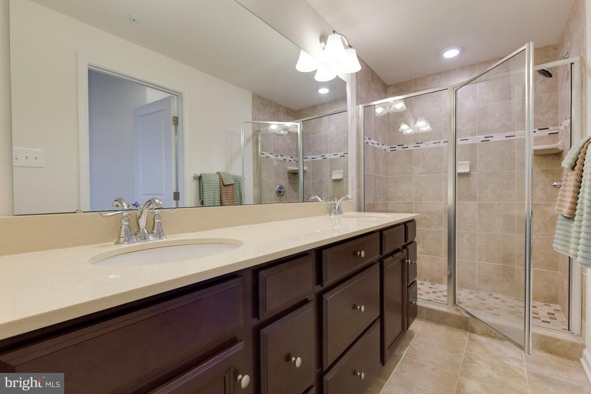 7586 BRUNSON CIR