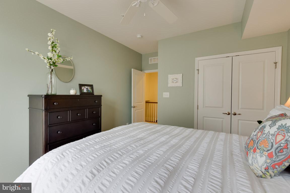 7586 BRUNSON CIR
