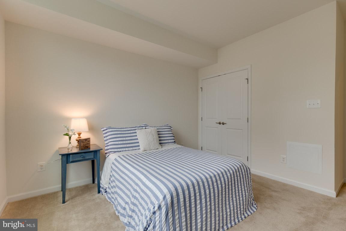 7586 BRUNSON CIR