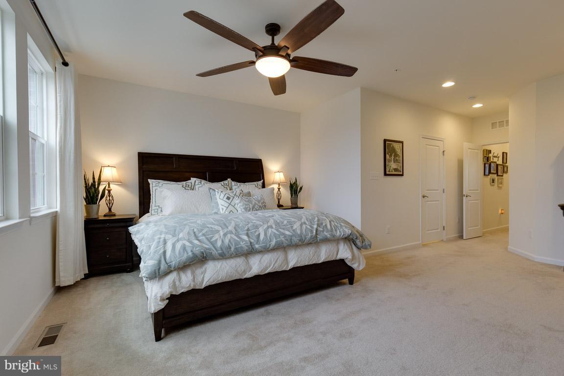 7586 BRUNSON CIR