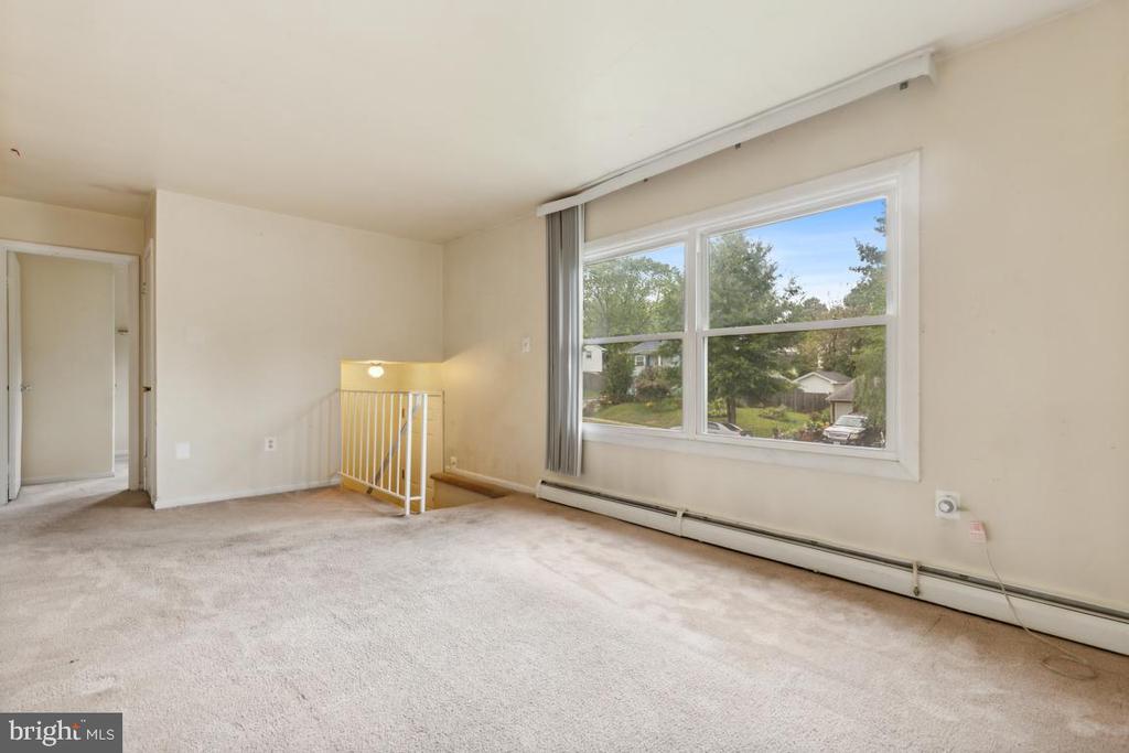 12906 KENMAR DRIVE