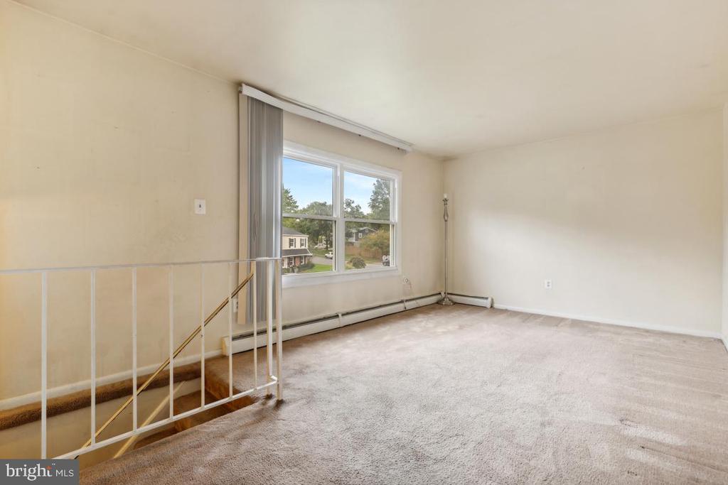 12906 KENMAR DRIVE