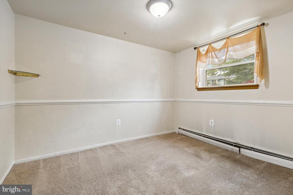 12906 KENMAR DRIVE