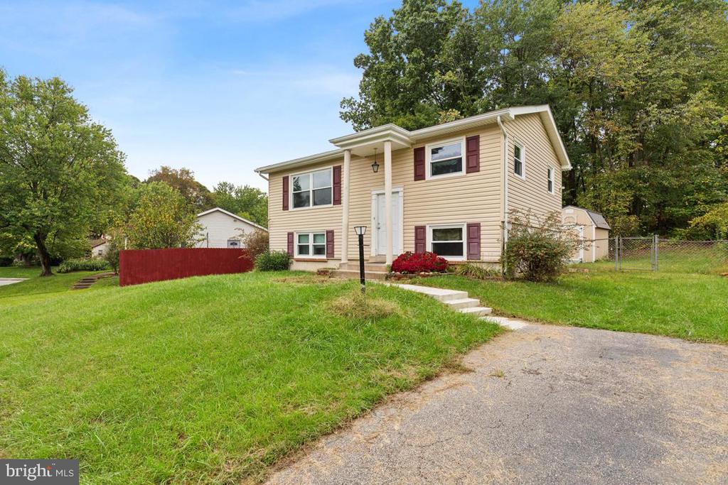 12906 KENMAR DRIVE