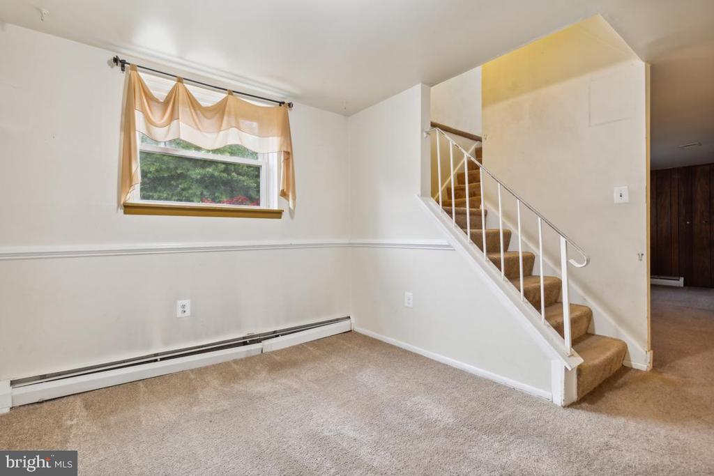 12906 KENMAR DRIVE