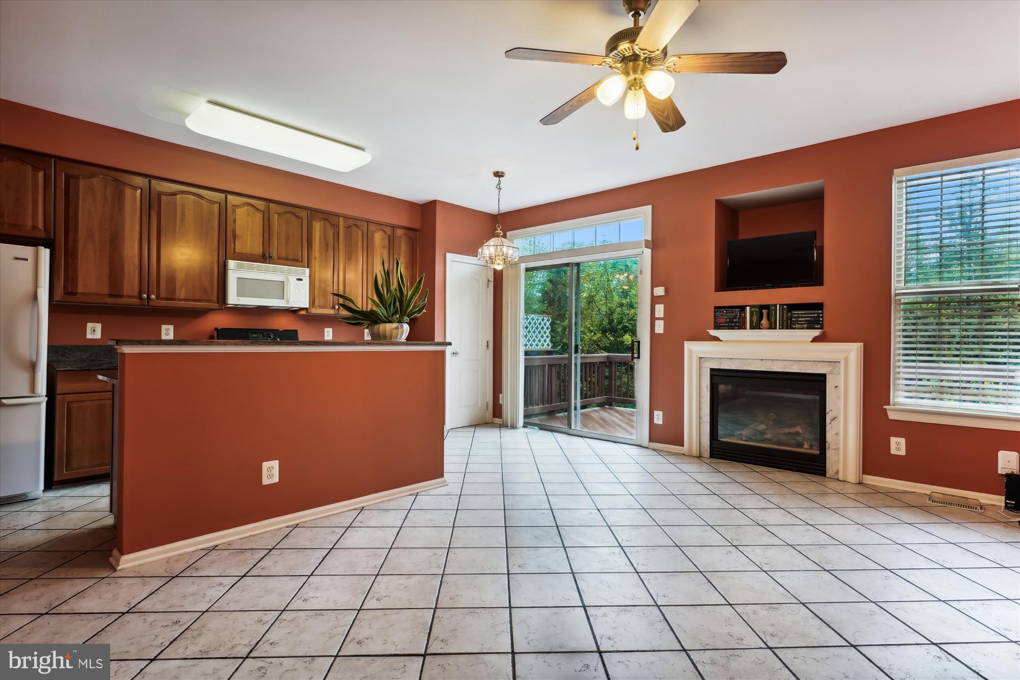 13318 Colchester Ferry Pl