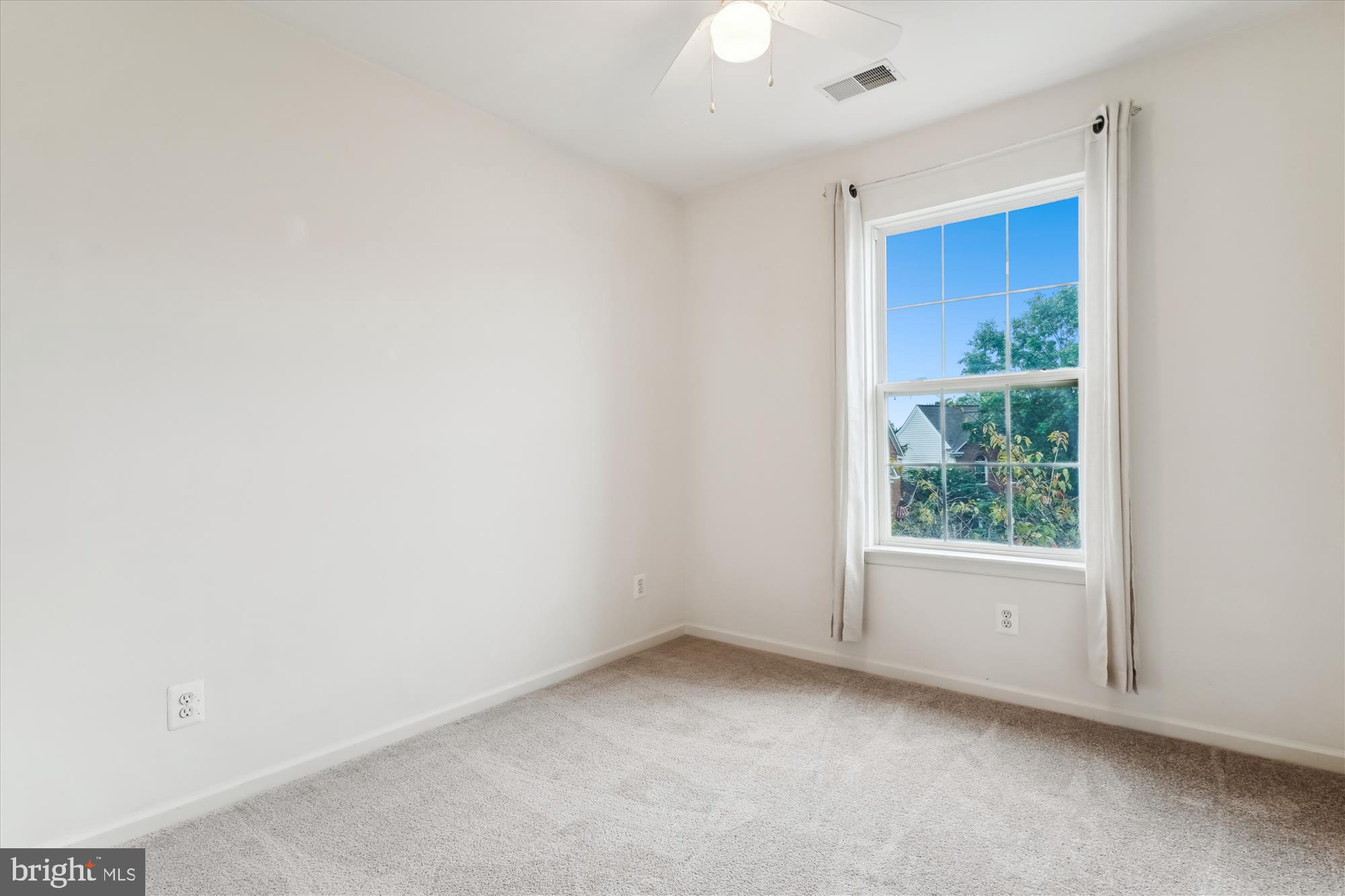 13318 Colchester Ferry Pl