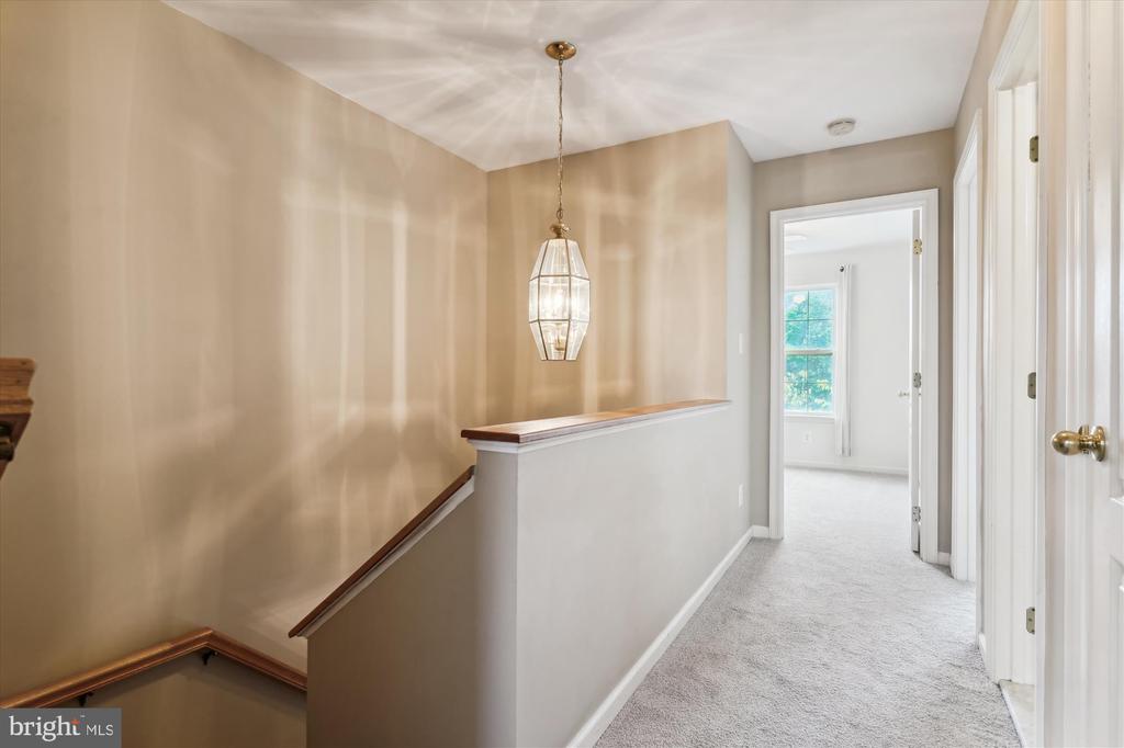 13318 Colchester Ferry Pl