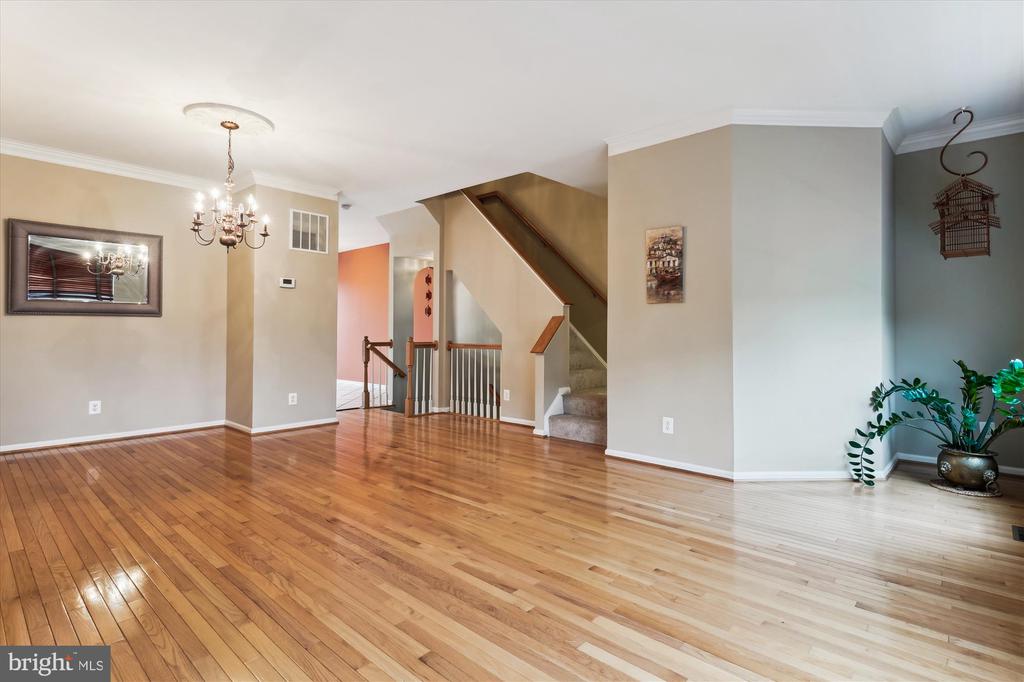 13318 Colchester Ferry Pl