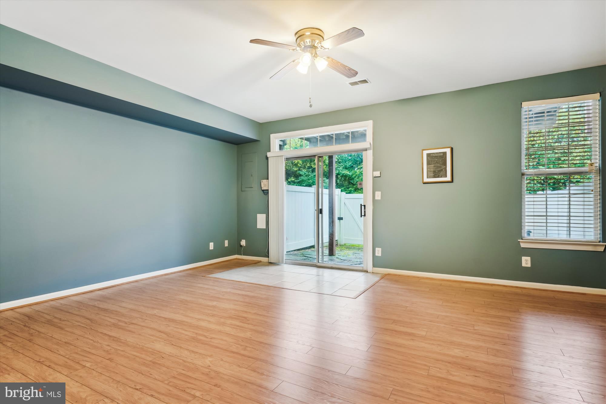 13318 Colchester Ferry Pl