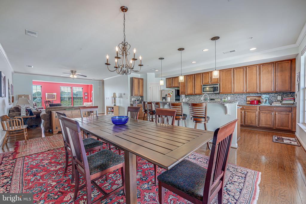 7935 Crescent Park Dr