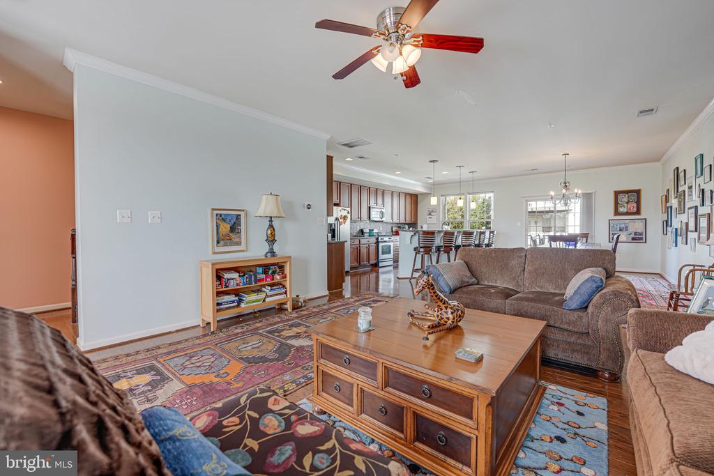 7935 Crescent Park Dr