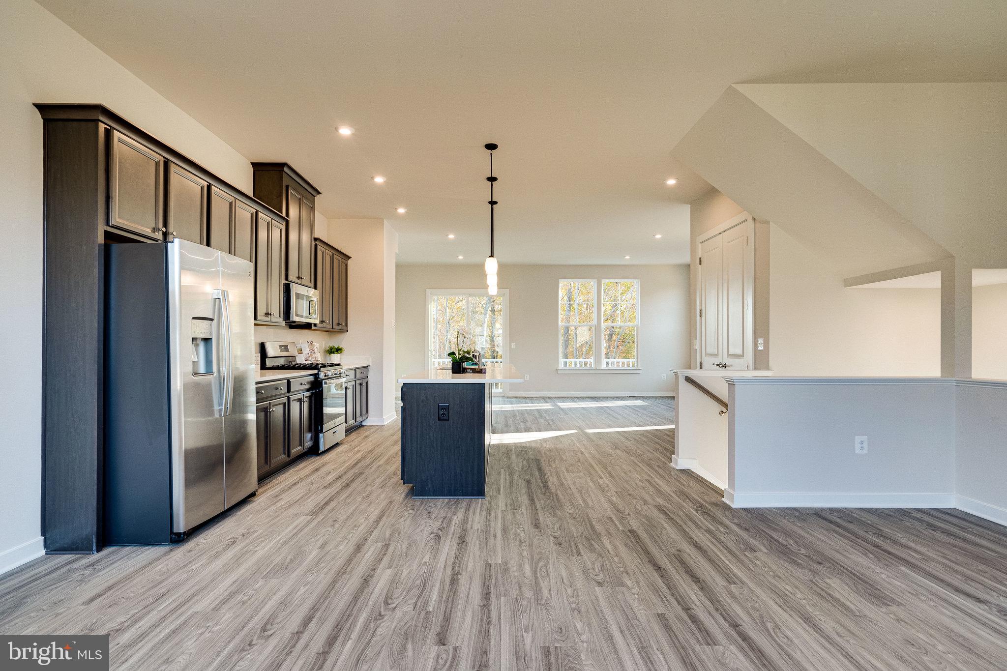 1765 AUTUMN MAPLE LEAF DRIVE