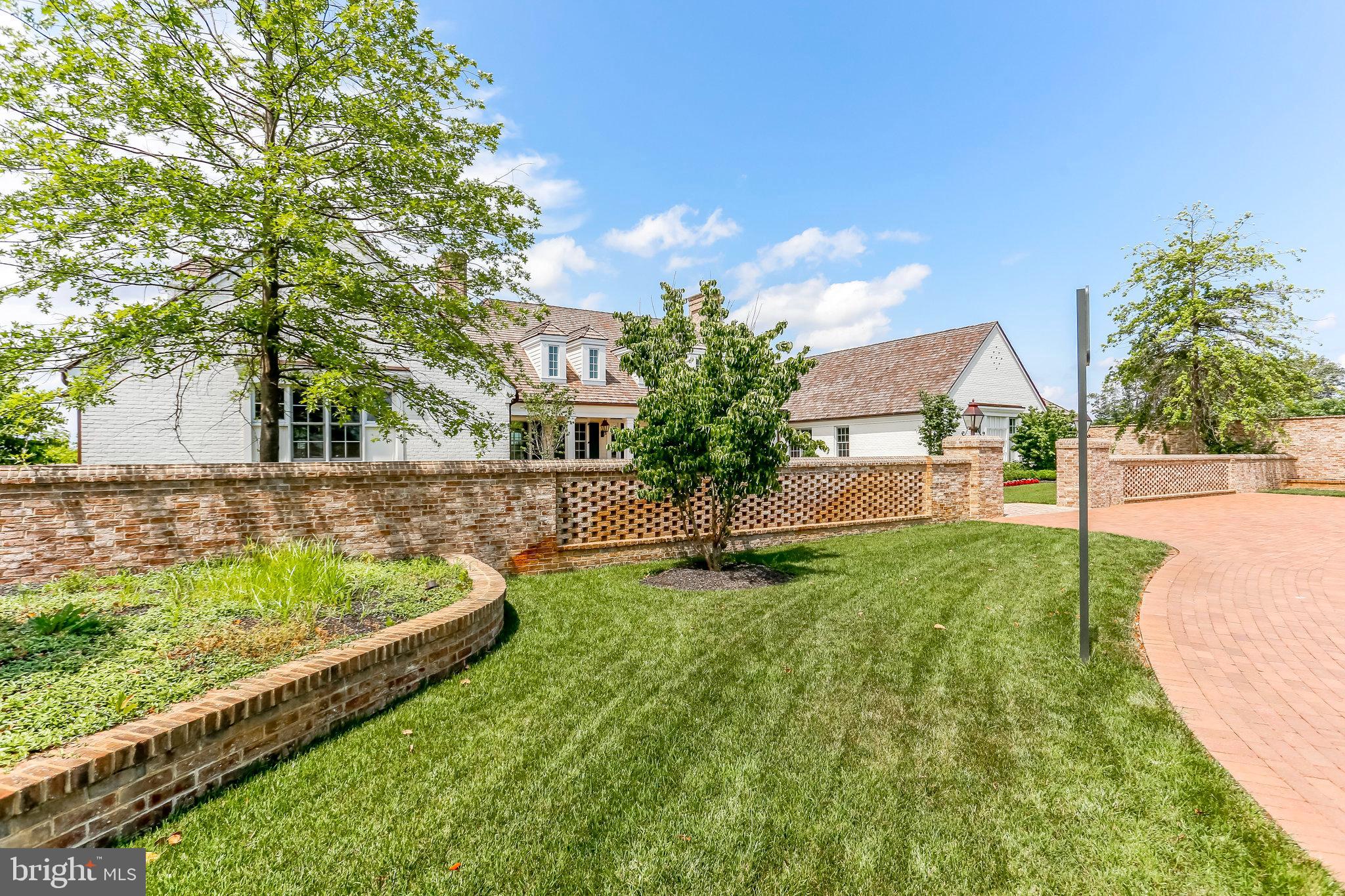 1765 AUTUMN MAPLE LEAF DRIVE