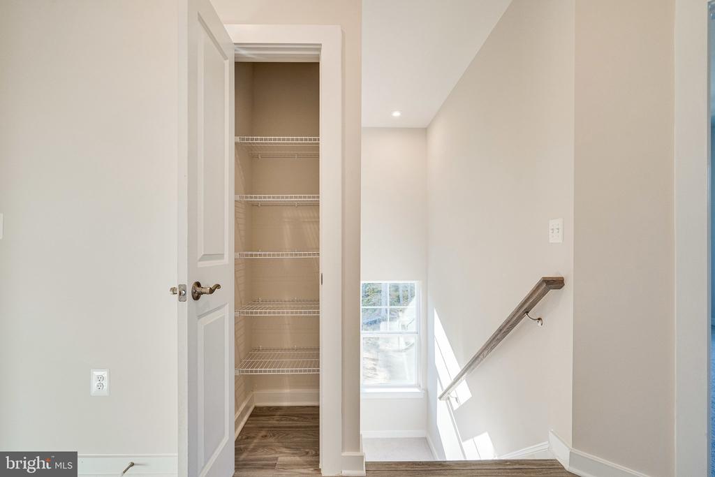 1765 AUTUMN MAPLE LEAF DRIVE