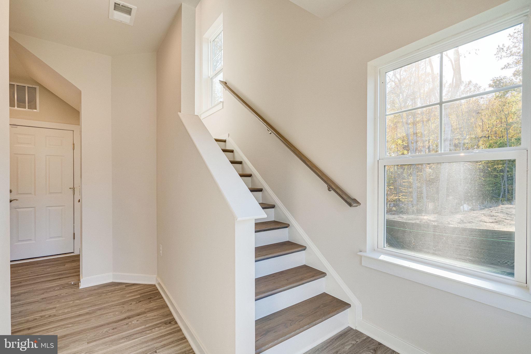 1765 AUTUMN MAPLE LEAF DRIVE