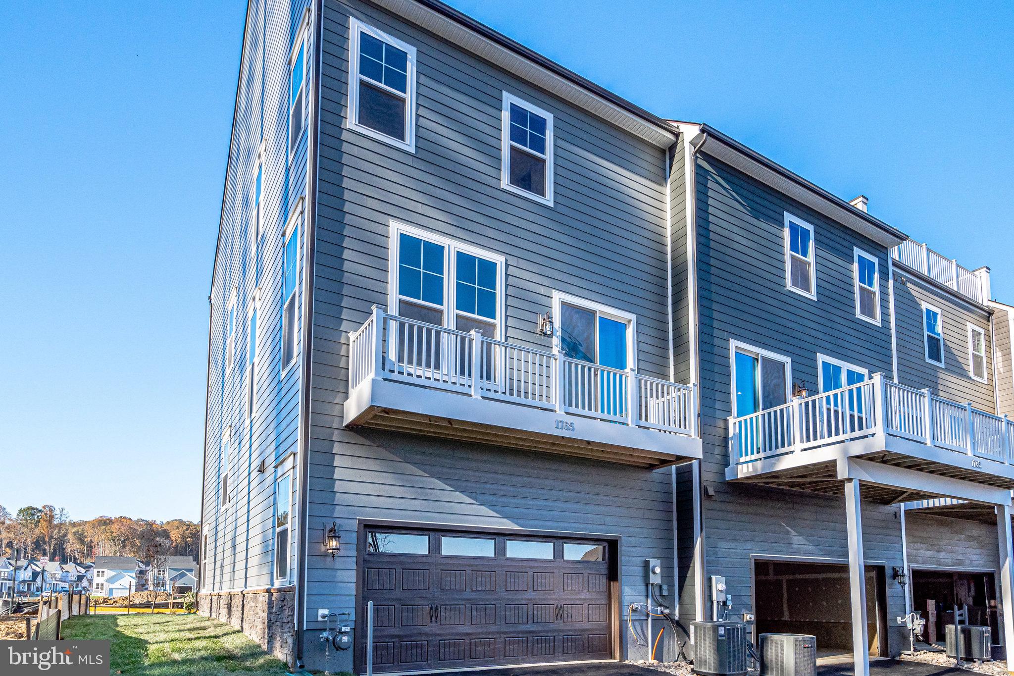 1765 AUTUMN MAPLE LEAF DRIVE