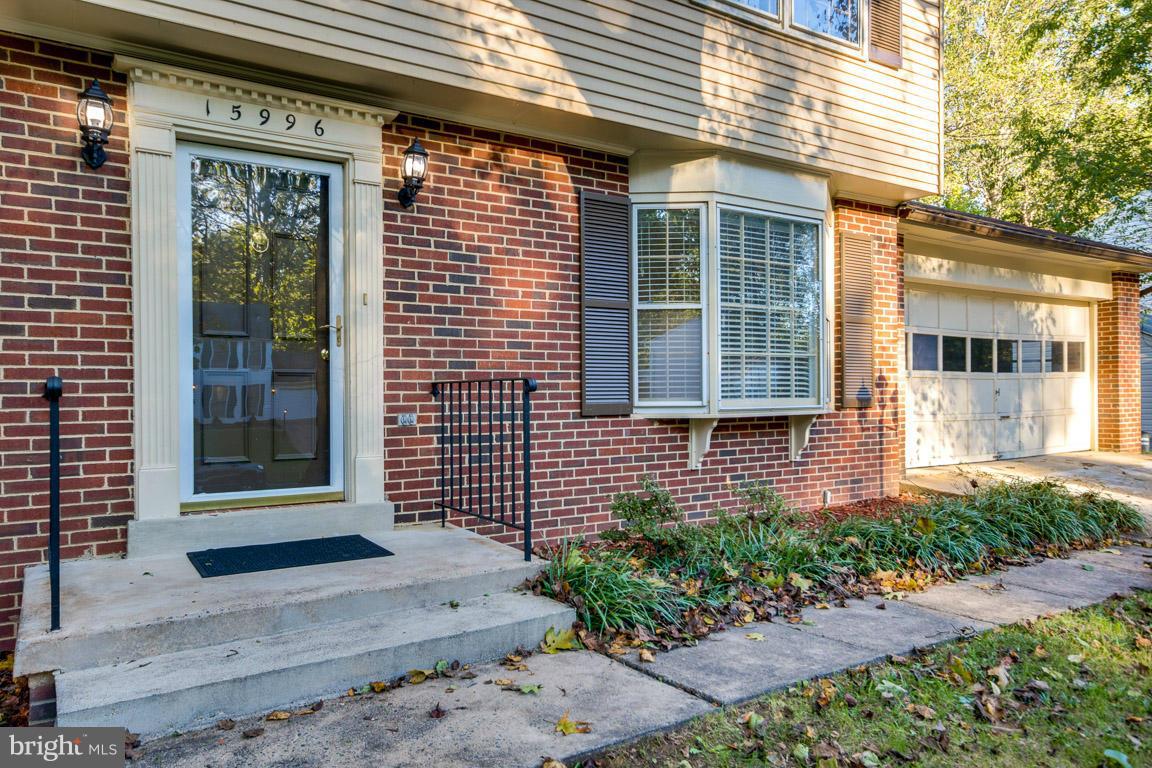 15996 GARDEN GATE CT