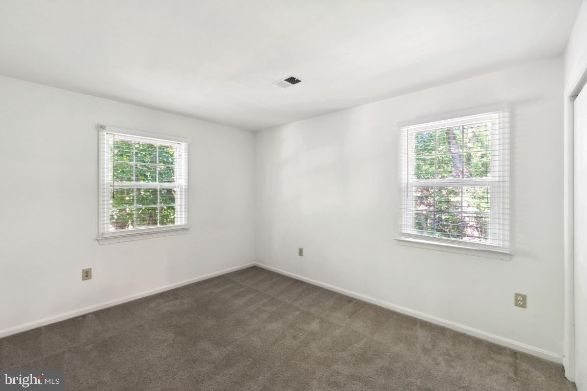 15996 GARDEN GATE CT