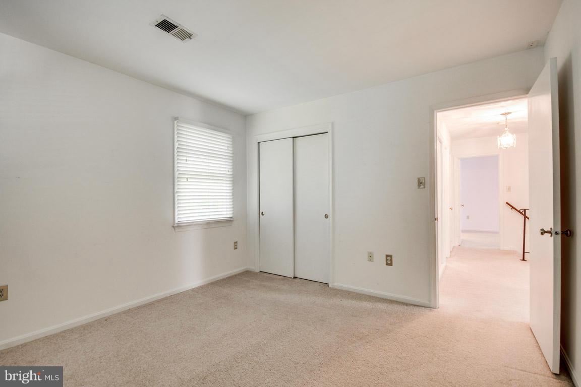 15996 GARDEN GATE CT