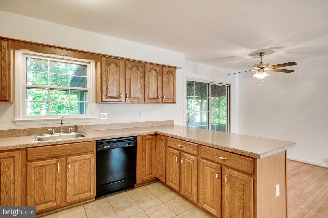 15996 GARDEN GATE CT