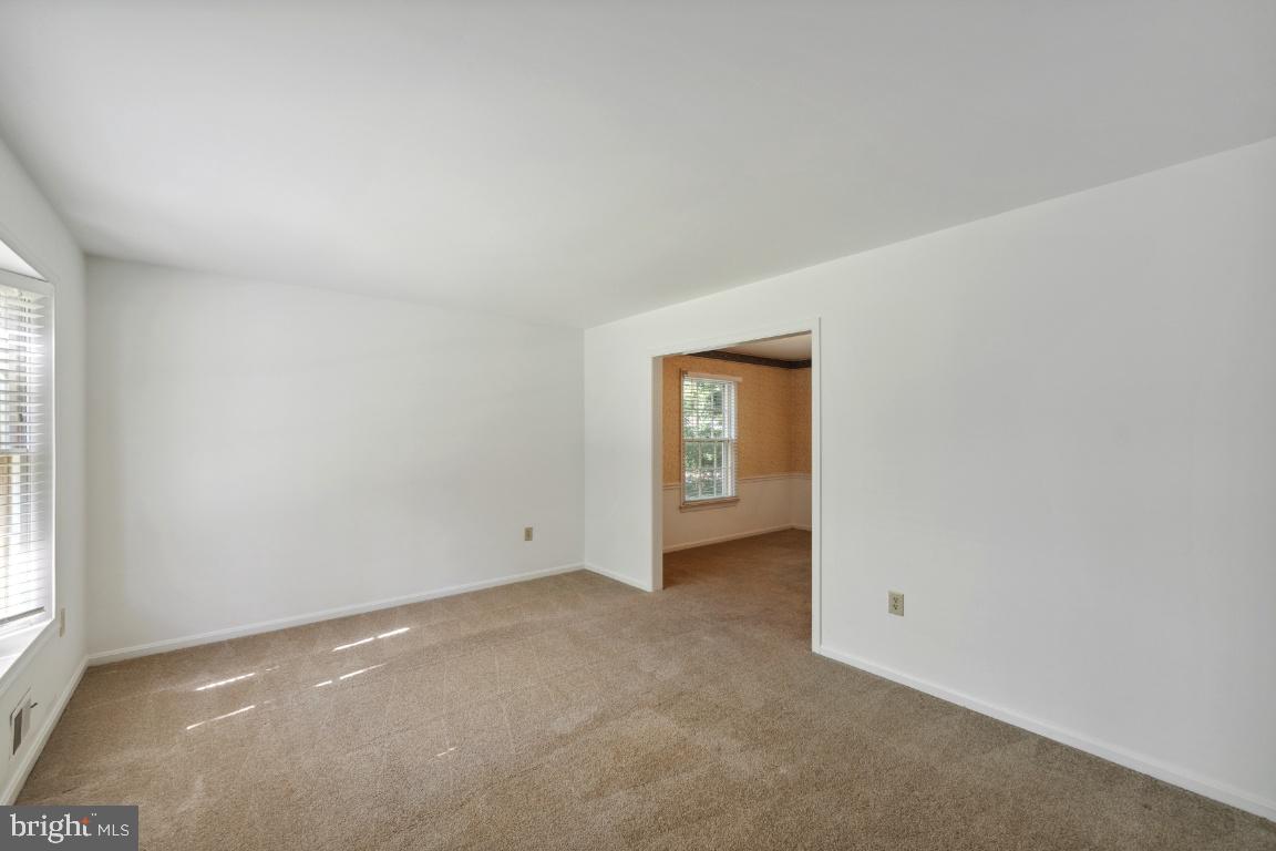 15996 GARDEN GATE CT
