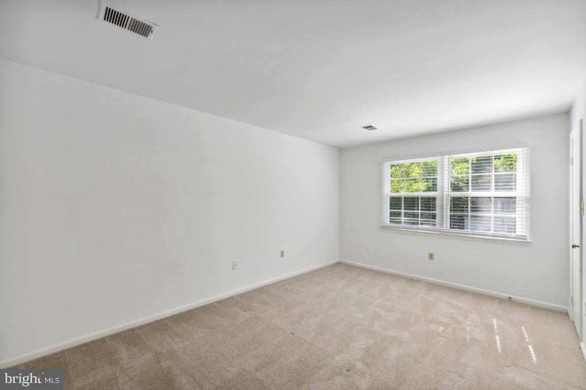 15996 GARDEN GATE CT
