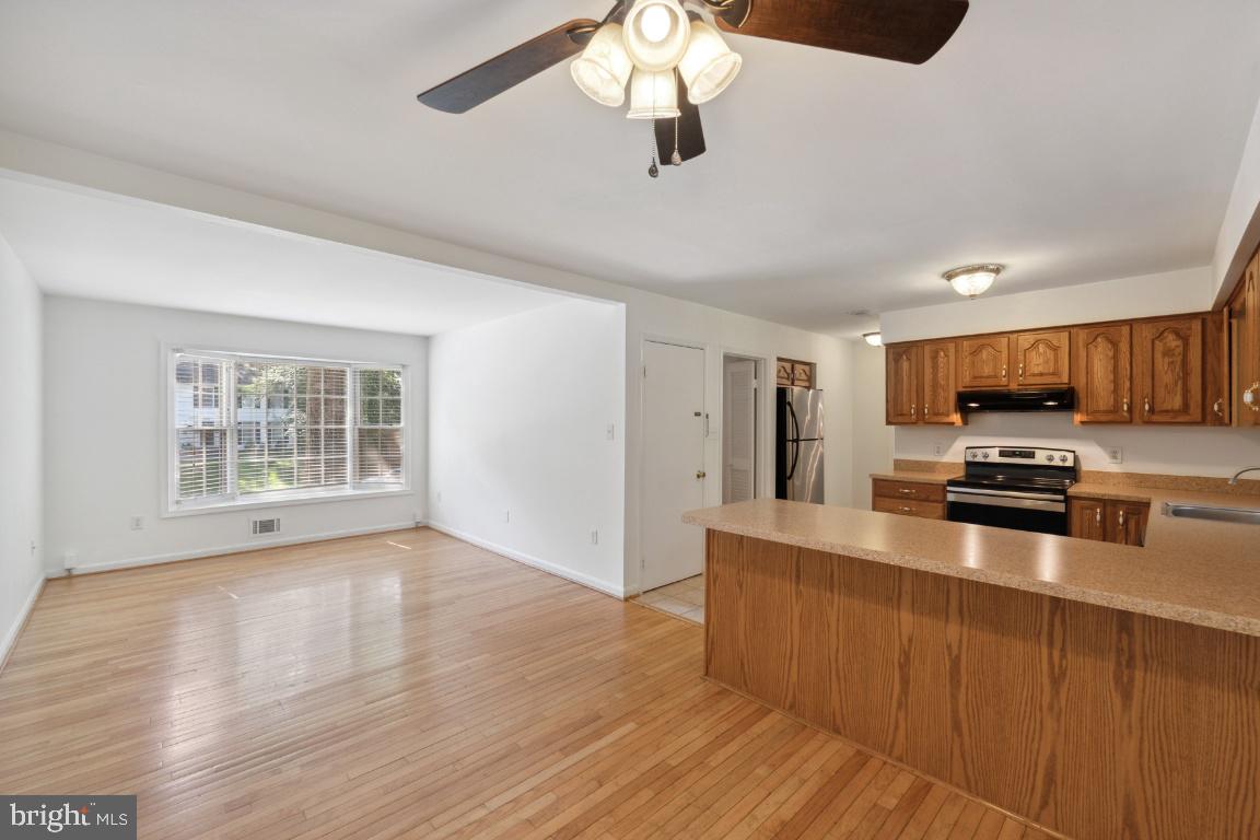 15996 GARDEN GATE CT