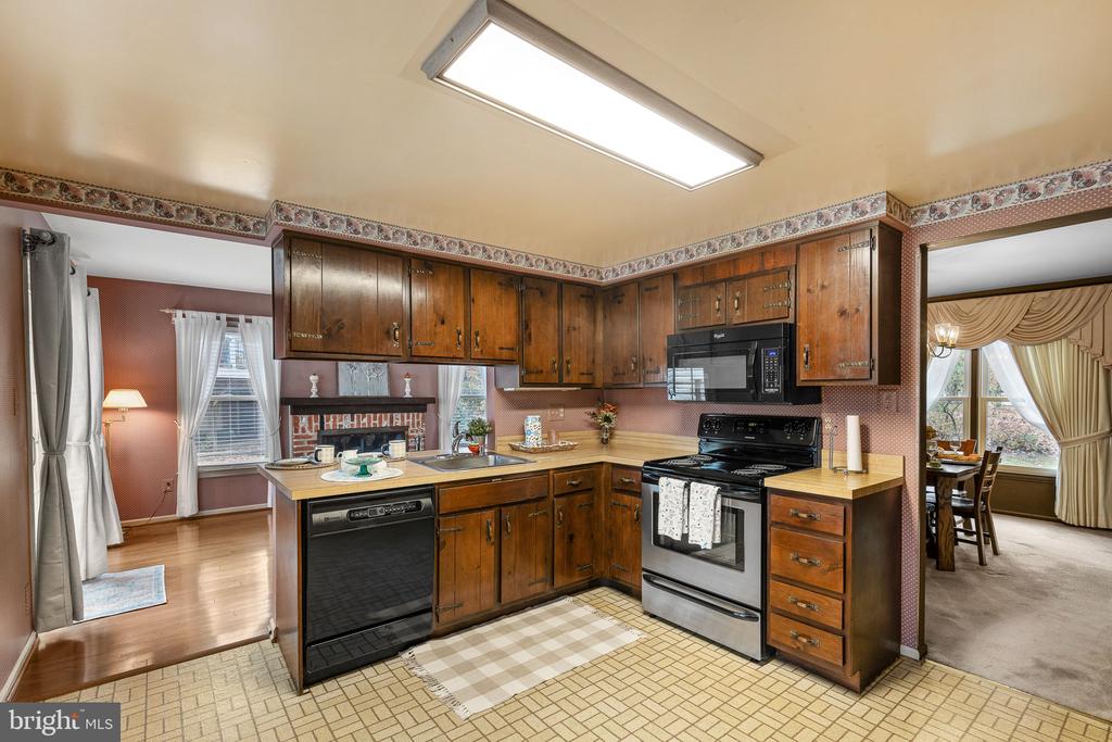 12024 Torrey Pine Ct