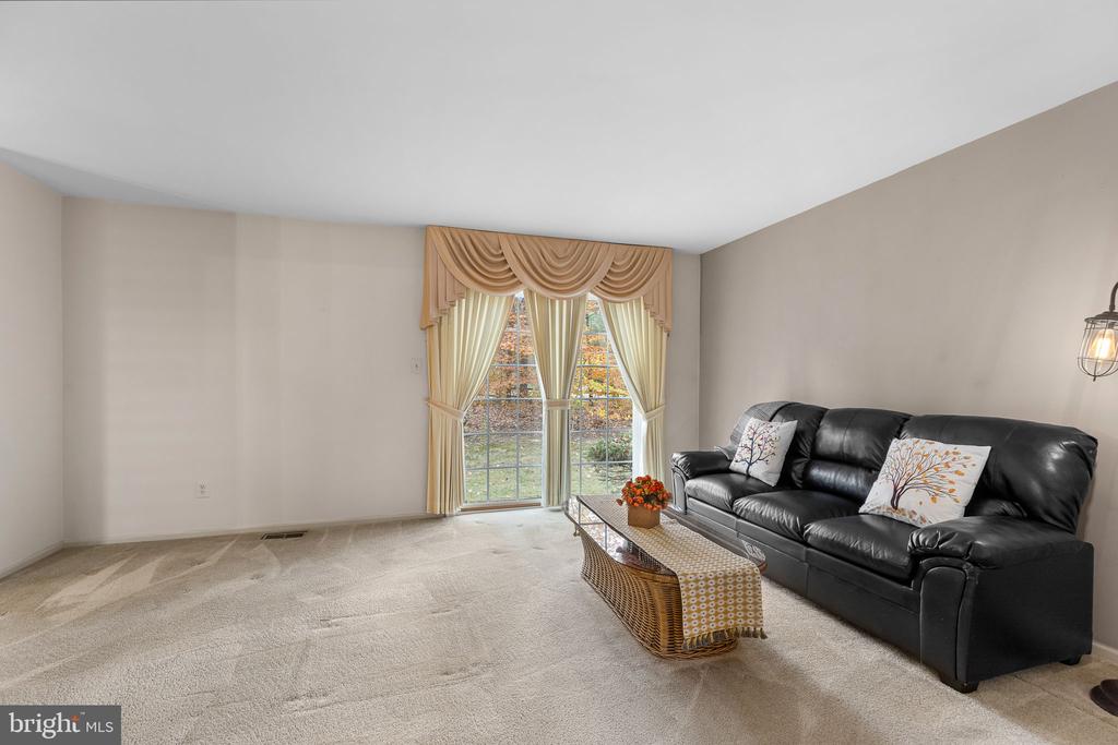 12024 Torrey Pine Ct