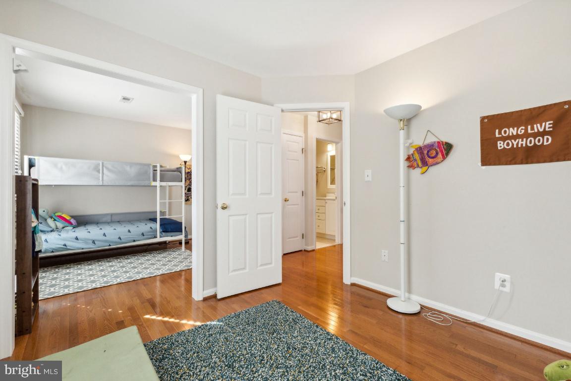 4277 Exeter Dr