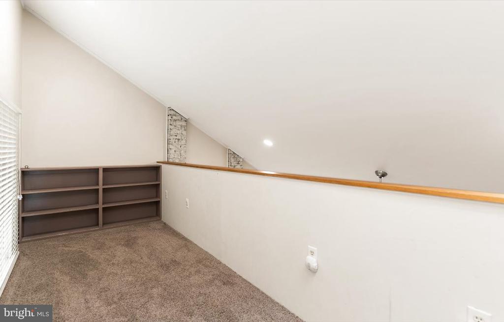 10203 QUAYLE CT