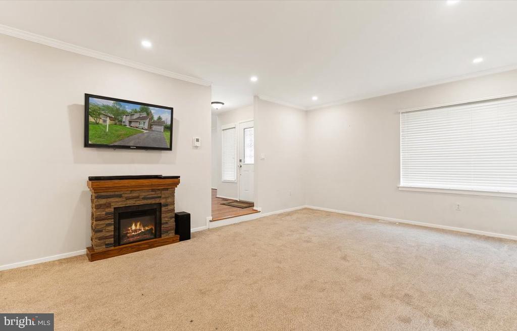 10203 QUAYLE CT