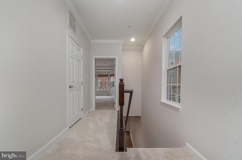 15167 Leicestershire St