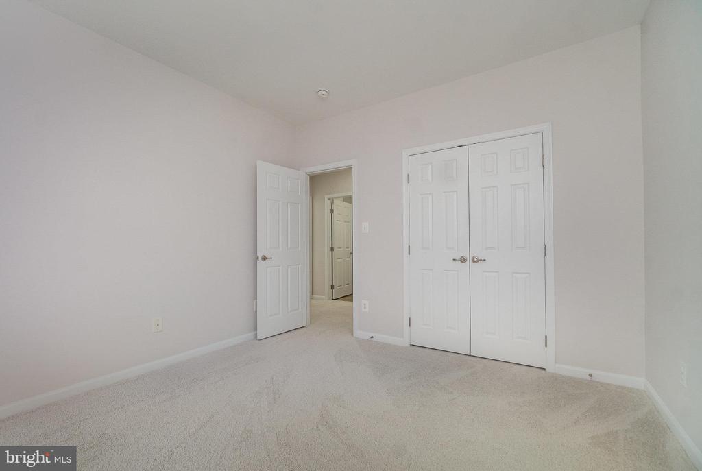 15167 Leicestershire St