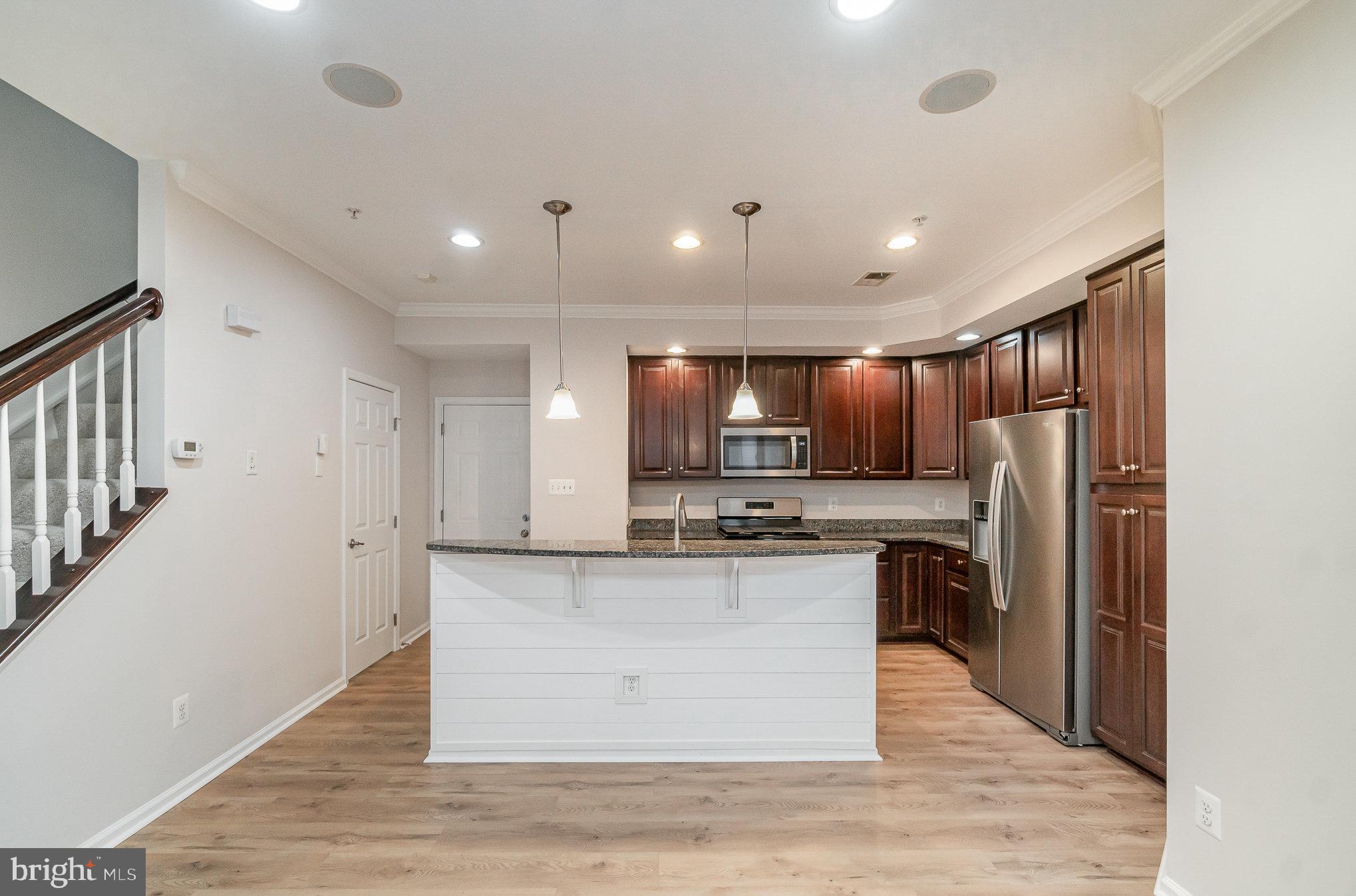 15167 Leicestershire St