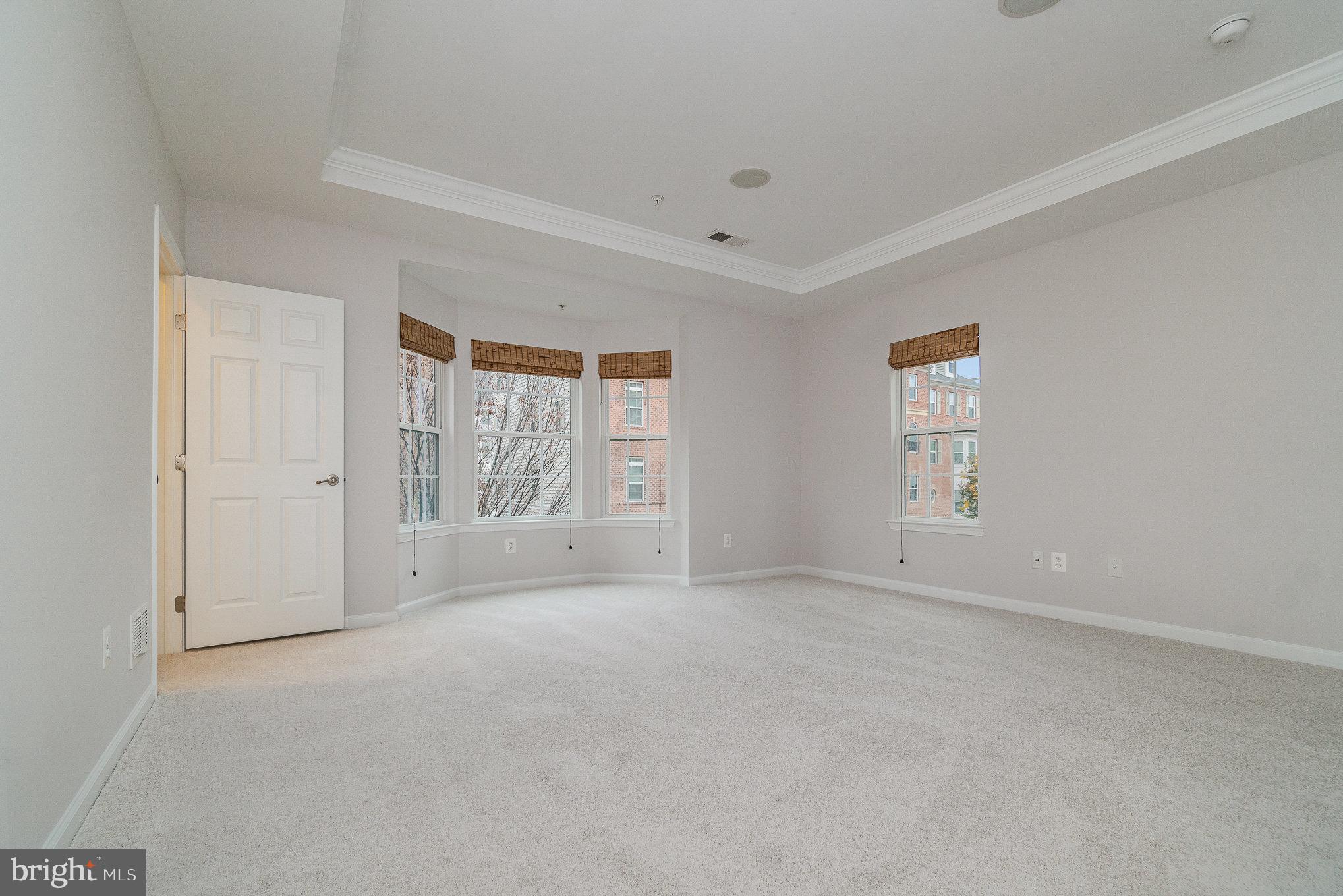 15167 Leicestershire St