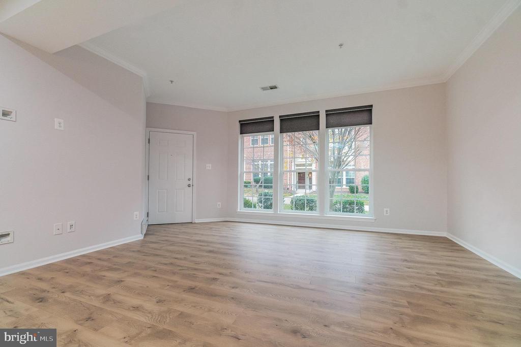 15167 Leicestershire St