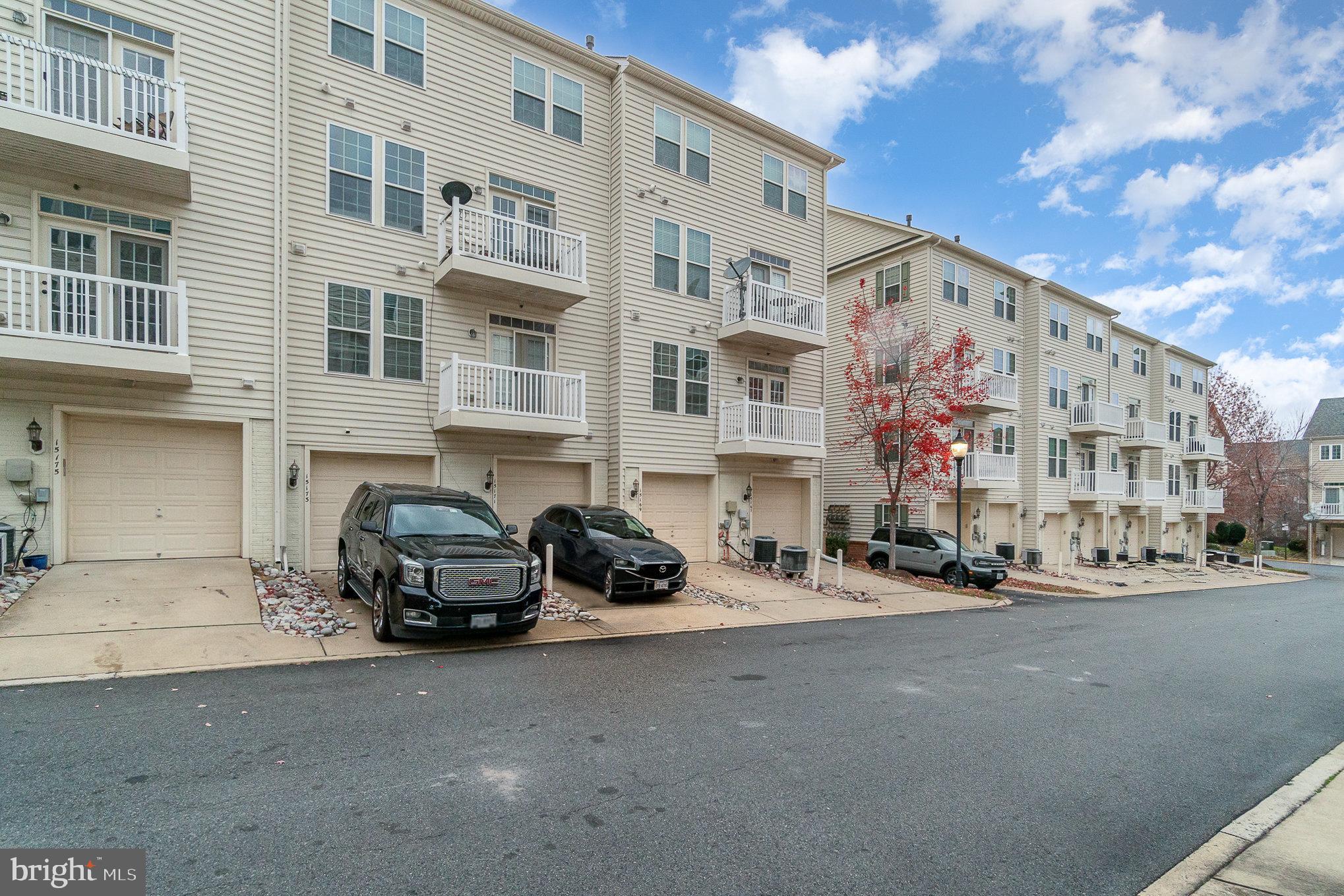 15167 Leicestershire St