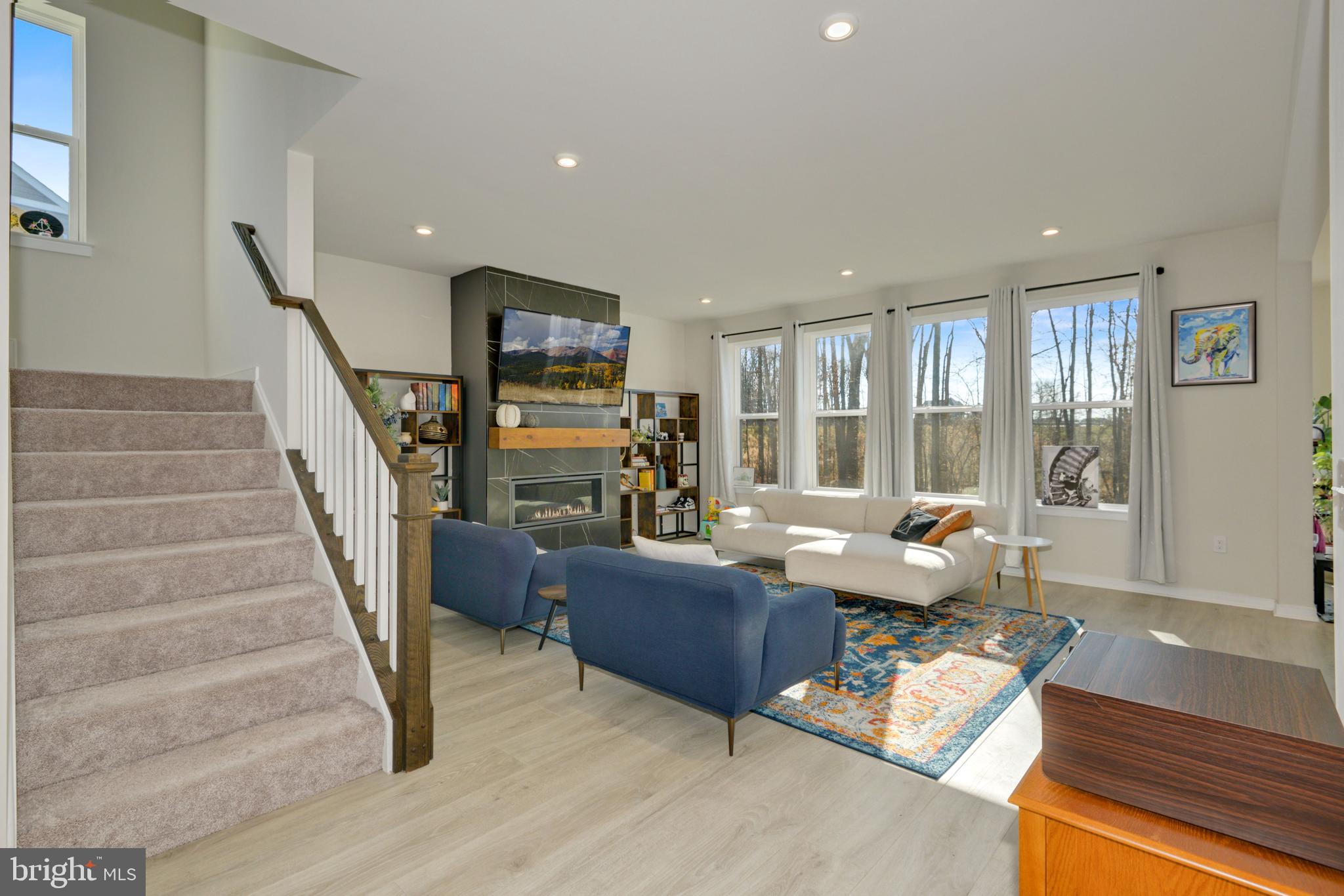 7233 HUNTER HOLLOW CT
