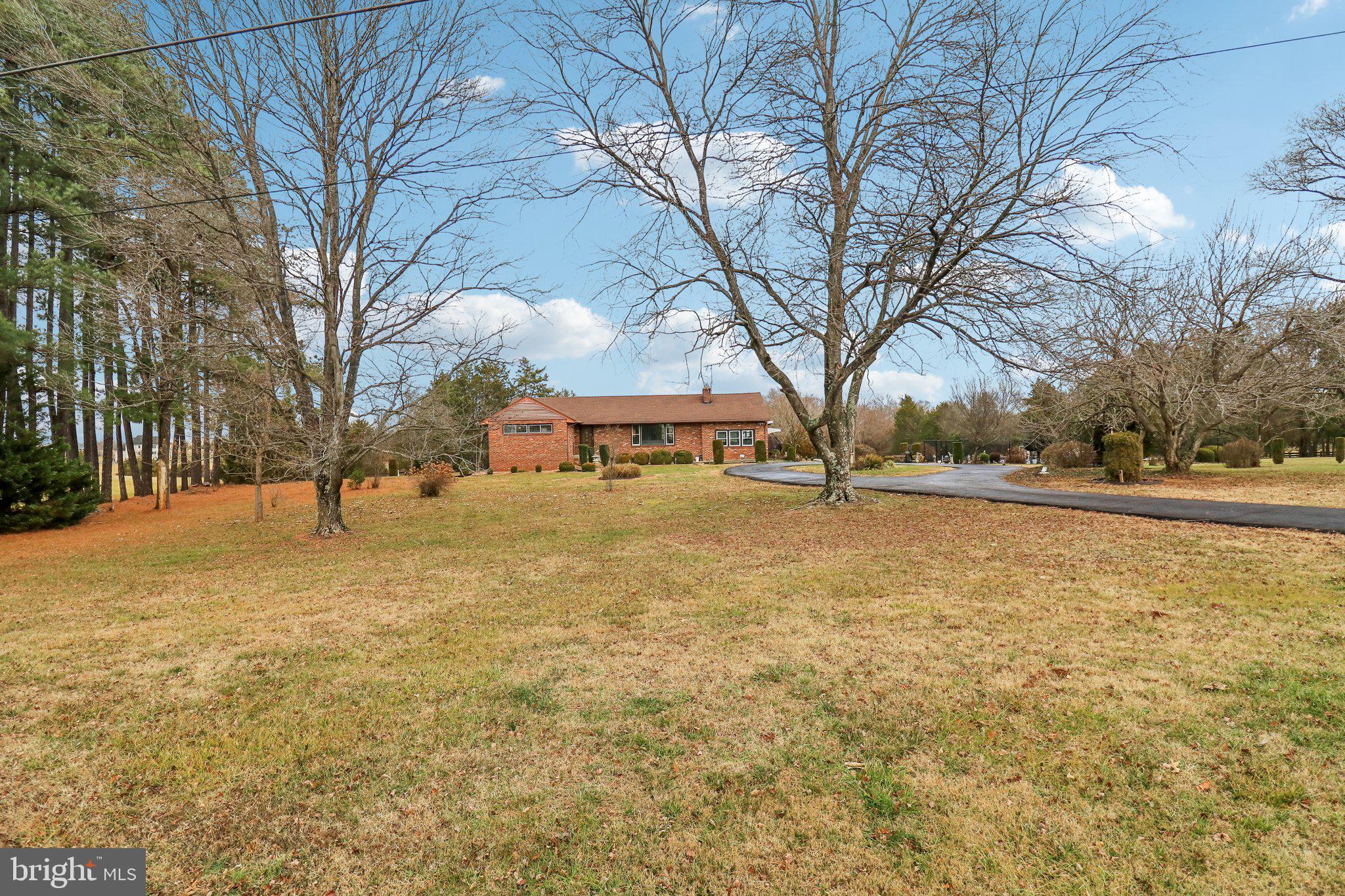 14017 Aden Rd