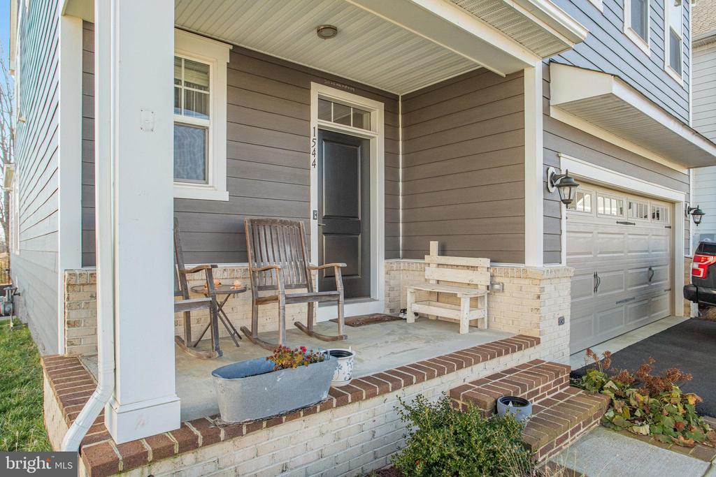 1544 Sandpiper Bay Loop