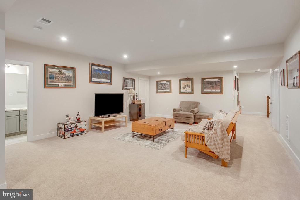 1544 Sandpiper Bay Loop