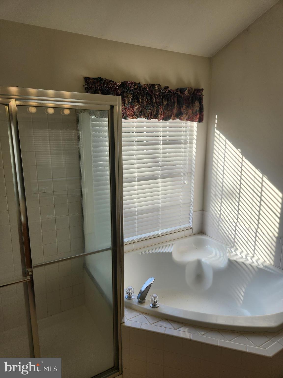 8868 MOAT CROSSING PLACE