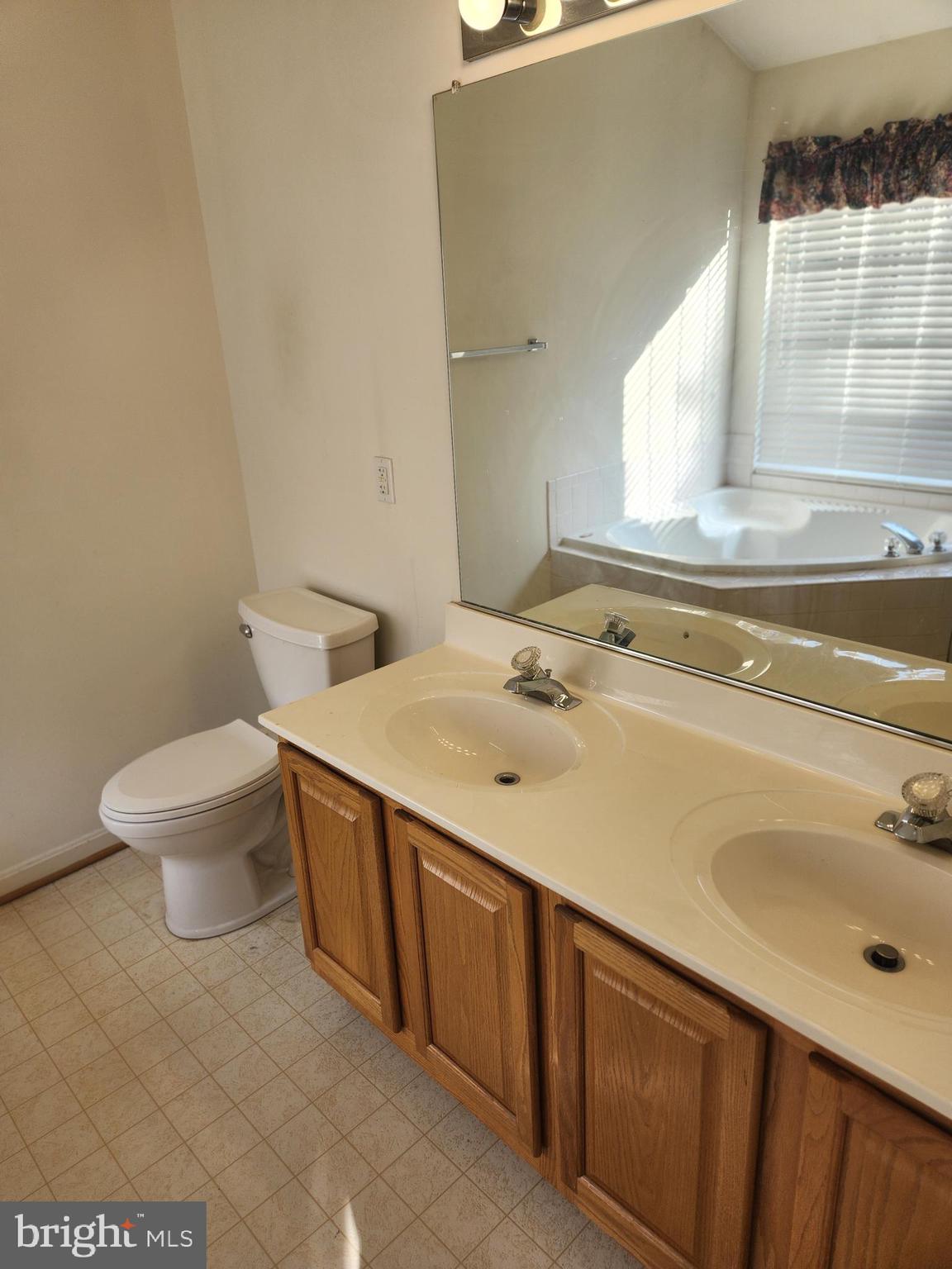 8868 MOAT CROSSING PLACE