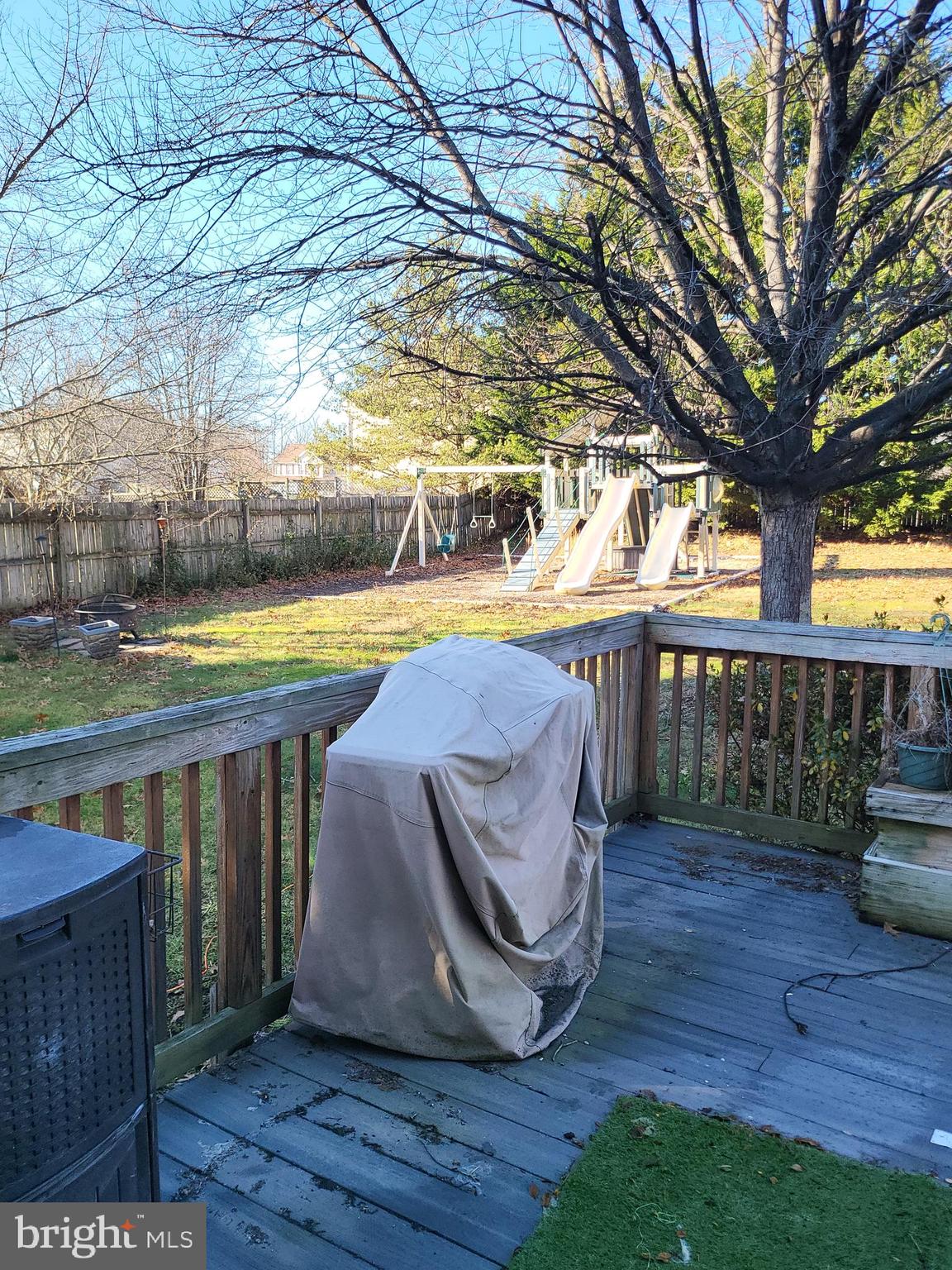 5489 Quaint Dr