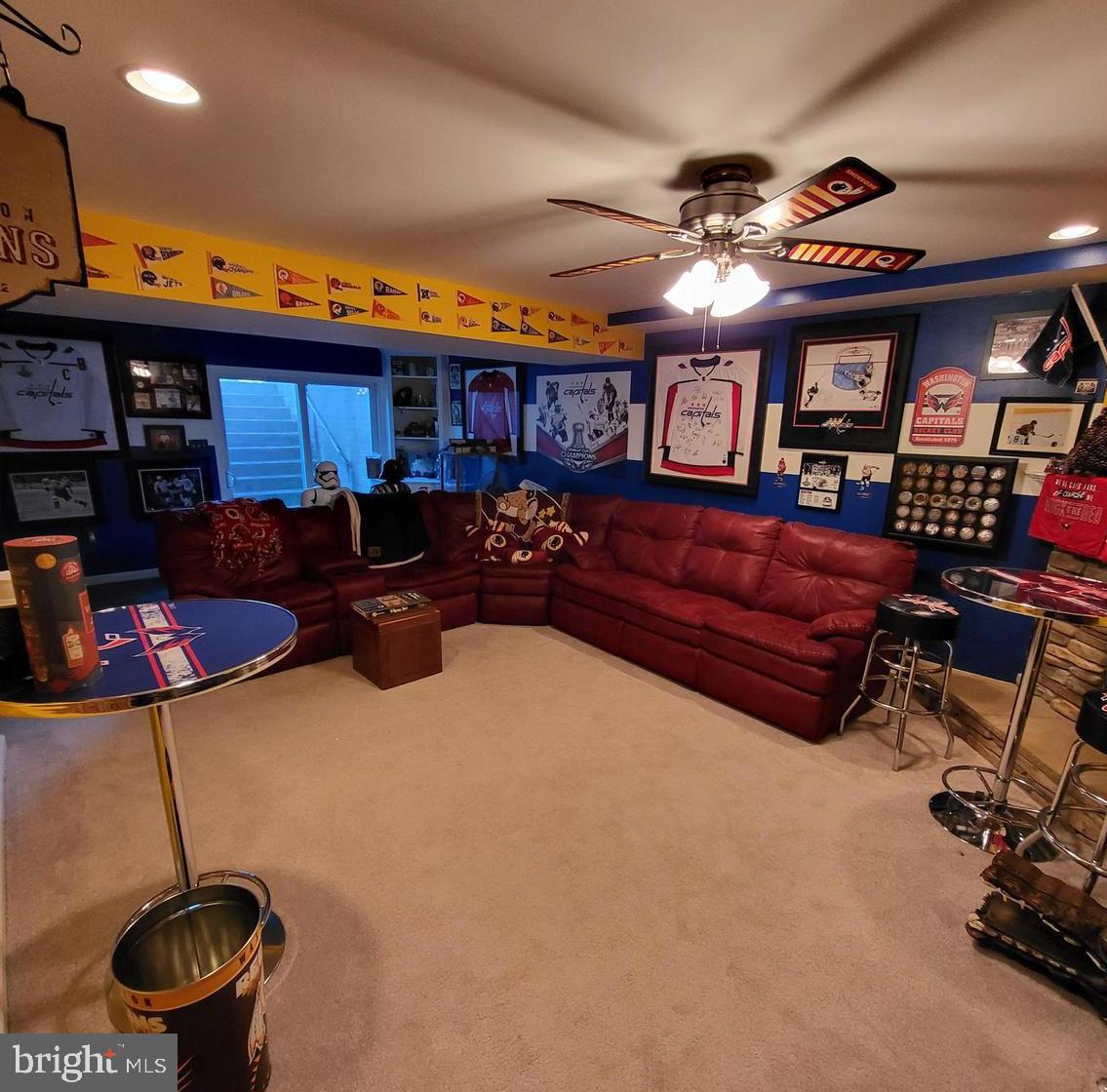 5489 Quaint Dr